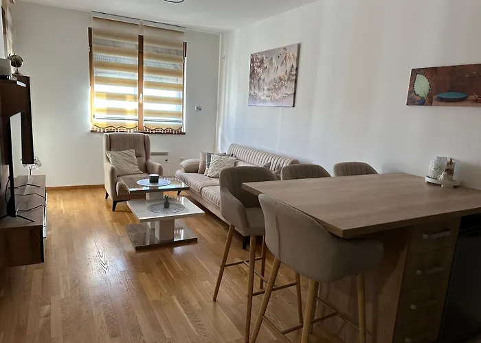 Bear アパート ズラティボール